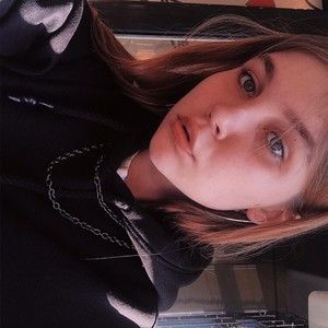 Meet your Posher, Holt